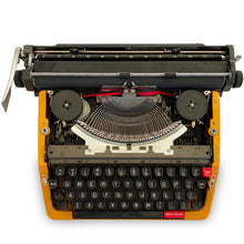 Load image into Gallery viewer, Brother Deluxe 262 TR Typewriter