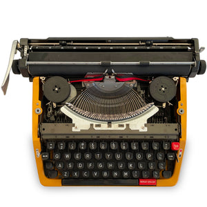 Brother Deluxe 262 TR Typewriter