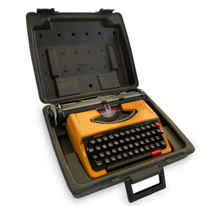 Brother Deluxe 262 TR Typewriter
